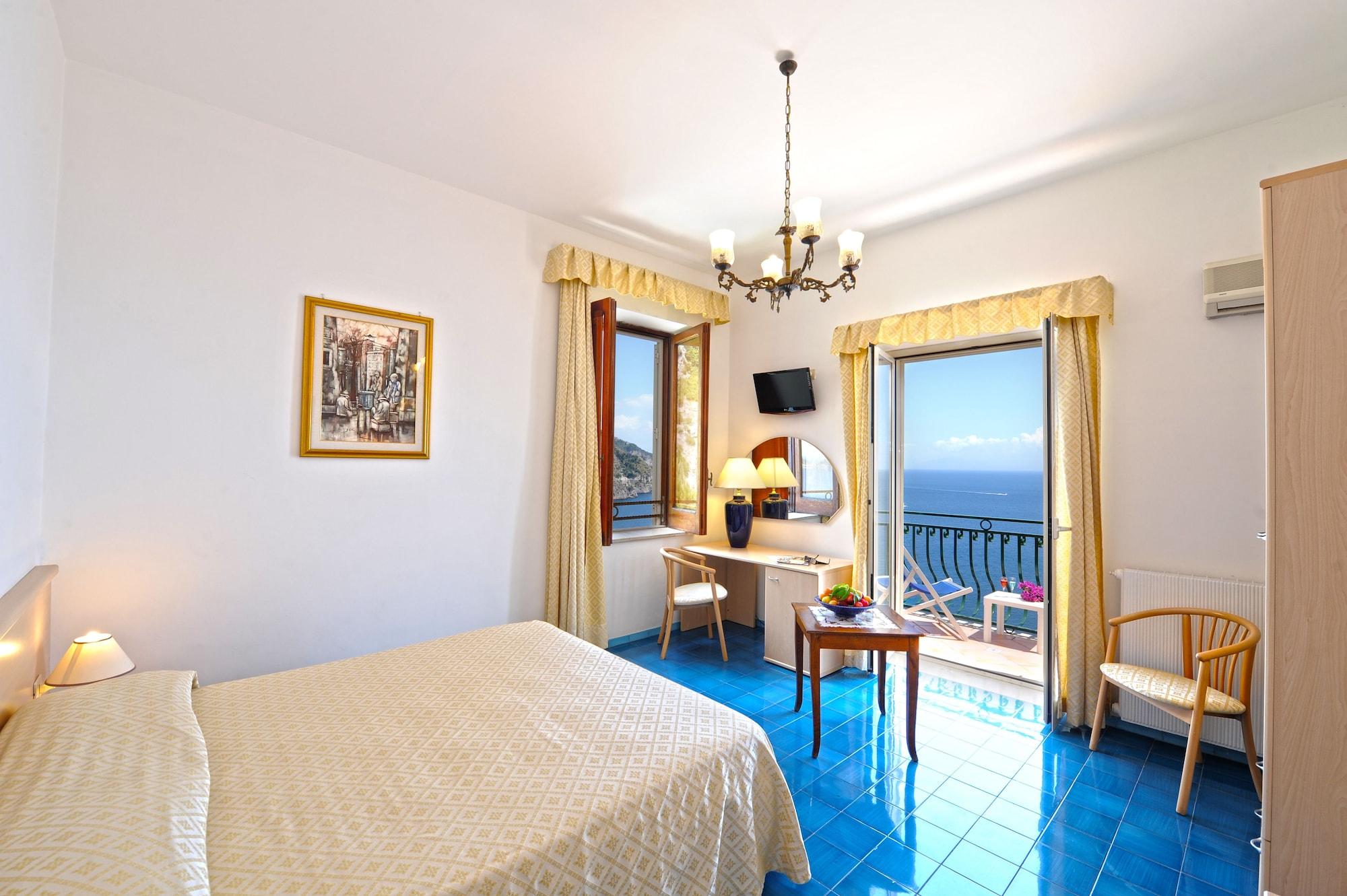 La Perla 3* Praiano