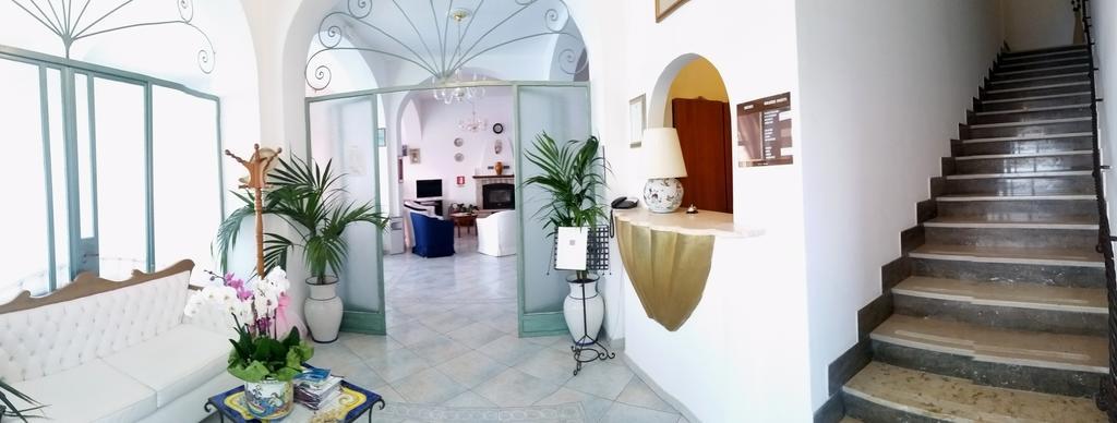 Hotel La Perla