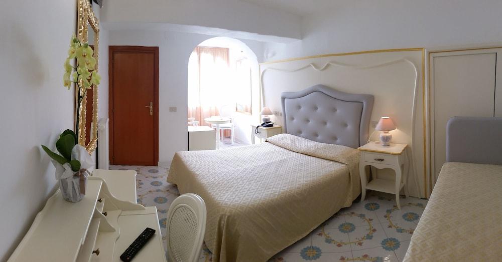 La Perla Hotel Praiano