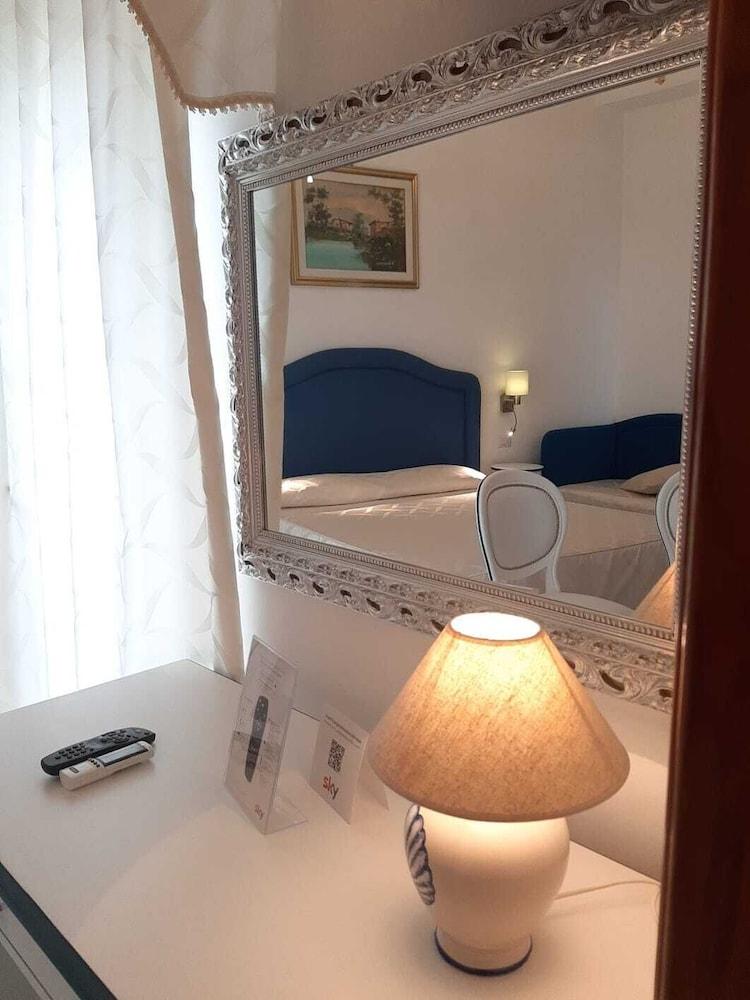 La Perla 3*